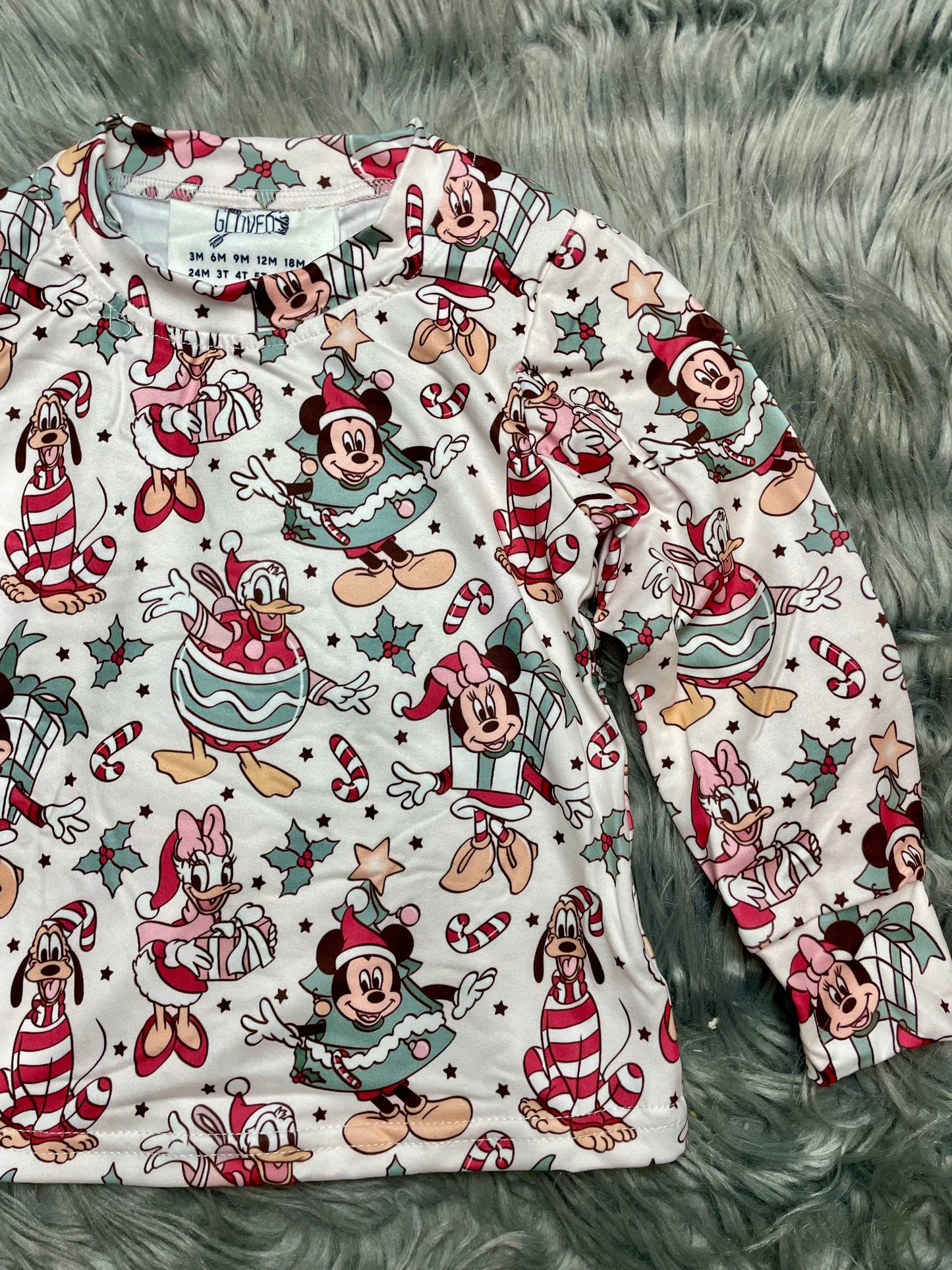 Sand Holiday Fab Friends Long Sleeve Tee